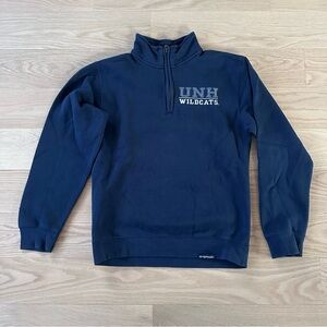 Small UNH Quarter Zip